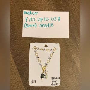 Medium row counter. For knitting. Fits up to US 8 (5mm) needles. Handmade.